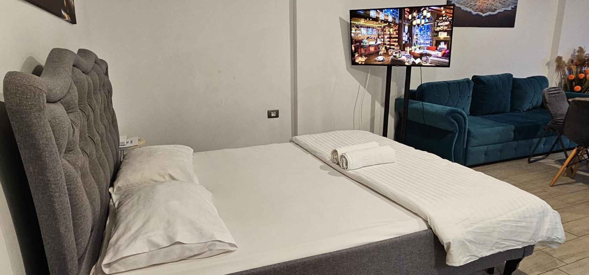 Luxury Suite Alezzi Beach Apartment Piscina Incalzita Sauna Jacuzzi Parking Năvodari Exterior foto